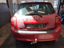 Load image into Gallery viewer, Auris 2,2 diesel, man