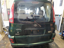 Load image into Gallery viewer, Yaris Verso 1,3 bensin, man
