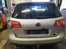 Load image into Gallery viewer, Passat Kombi 2,0 FSI bensin, man