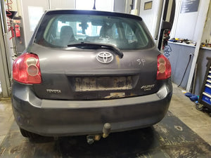 Auris 2,0 diesel, man