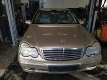 Load image into Gallery viewer, C200 Kompressor, man