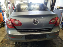 Load image into Gallery viewer, Passat