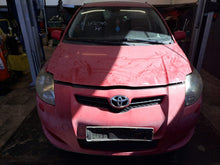 Load image into Gallery viewer, Auris 2,2 diesel, man